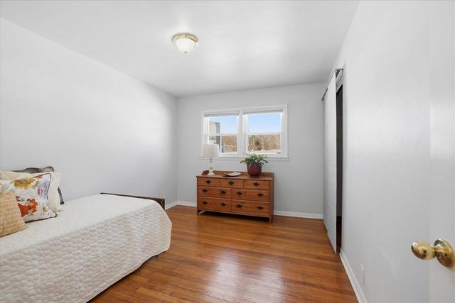 2330 S Sunny Slope ROAD, New Berlin, WI 53151