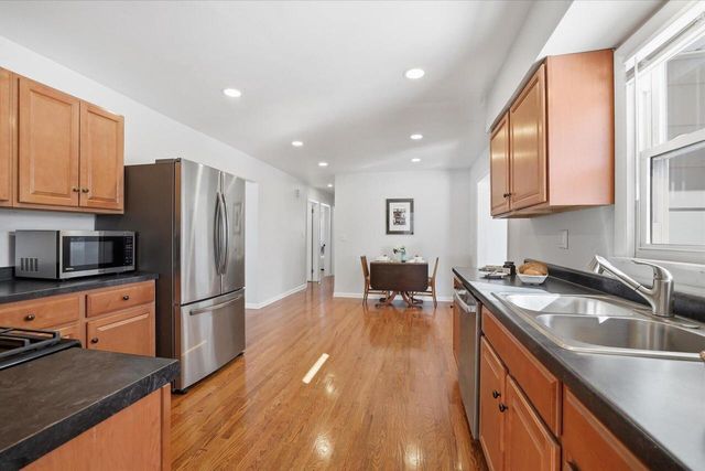 2330 S Sunny Slope ROAD, New Berlin, WI 53151