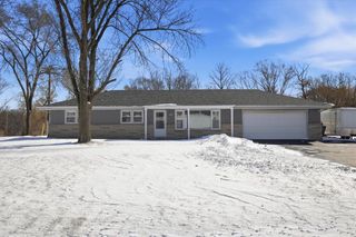2330 S Sunny Slope ROAD, New Berlin, WI 53151