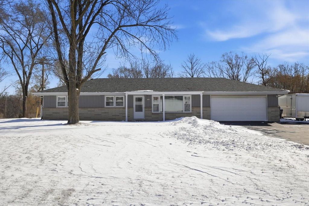 2330 S Sunny Slope ROAD, New Berlin, WI 53151