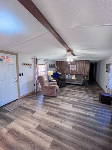 22441 Maple Street, Pittsburg, MO 65724