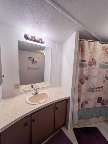 22441 Maple Street, Pittsburg, MO 65724