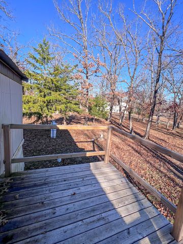 22441 Maple Street, Pittsburg, MO 65724