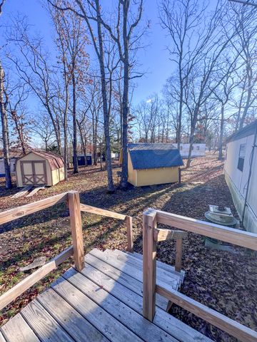 22441 Maple Street, Pittsburg, MO 65724