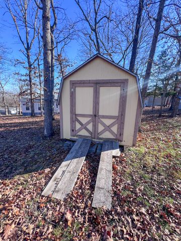 22441 Maple Street, Pittsburg, MO 65724