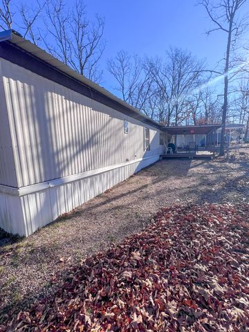 22441 Maple Street, Pittsburg, MO 65724