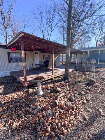 22441 Maple Street, Pittsburg, MO 65724