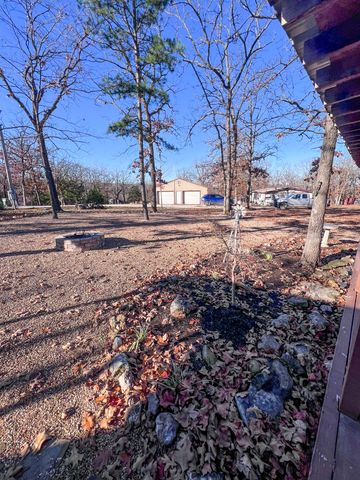 22441 Maple Street, Pittsburg, MO 65724