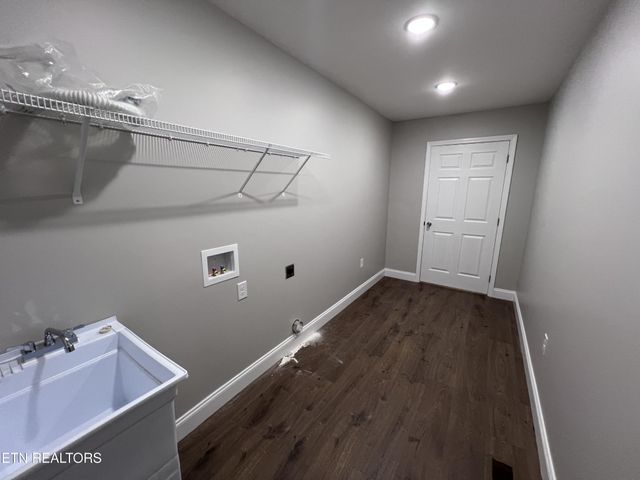 133 Jay Loop, Jamestown, TN 38556