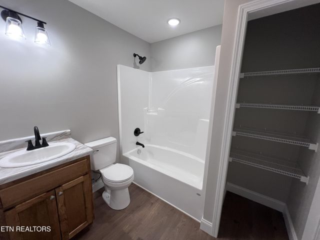 133 Jay Loop, Jamestown, TN 38556