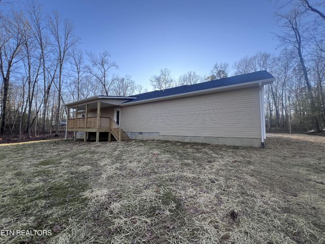 133 Jay Loop, Jamestown, TN 38556