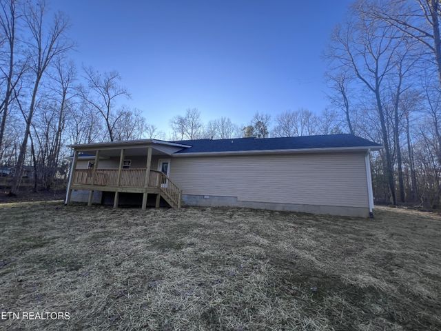 133 Jay Loop, Jamestown, TN 38556