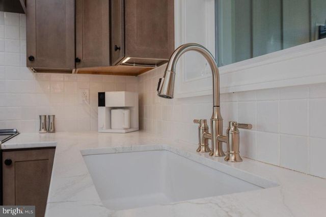 215 FORREST DR, Luray, VA 22835