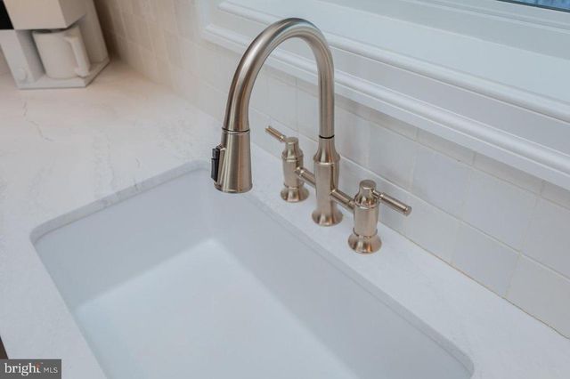 215 FORREST DR, Luray, VA 22835