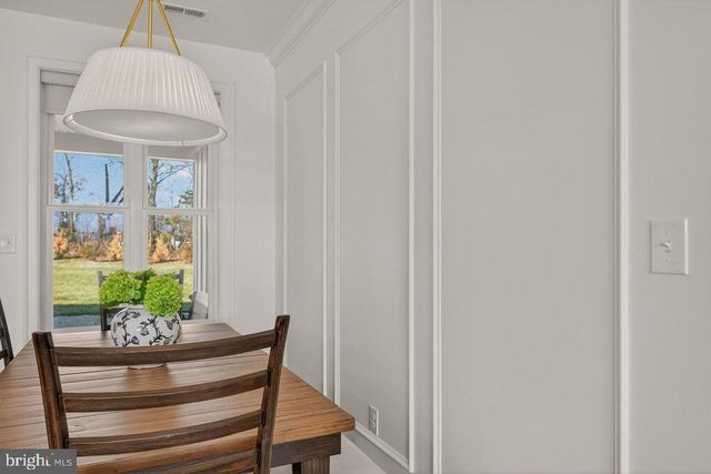 215 FORREST DR, Luray, VA 22835