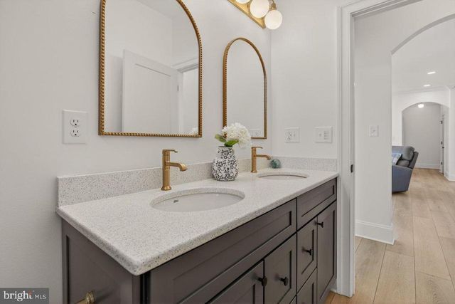 215 FORREST DR, Luray, VA 22835