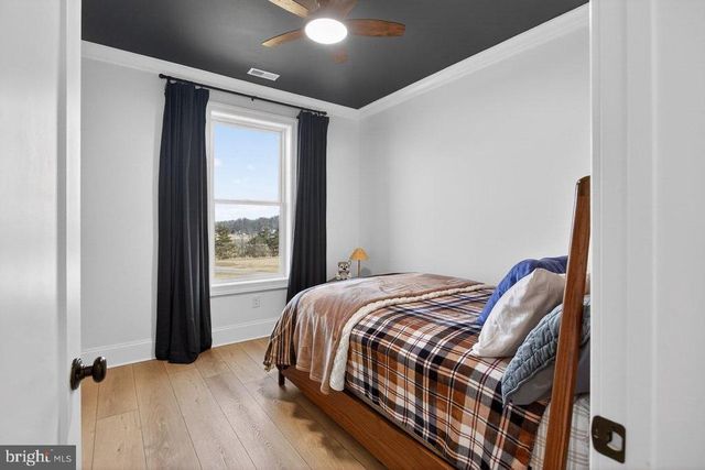 215 FORREST DR, Luray, VA 22835