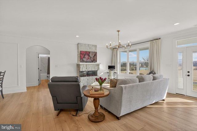 215 FORREST DR, Luray, VA 22835