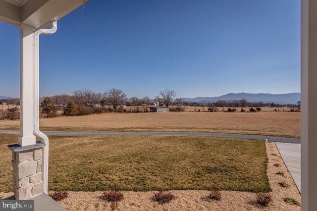 215 FORREST DR, Luray, VA 22835