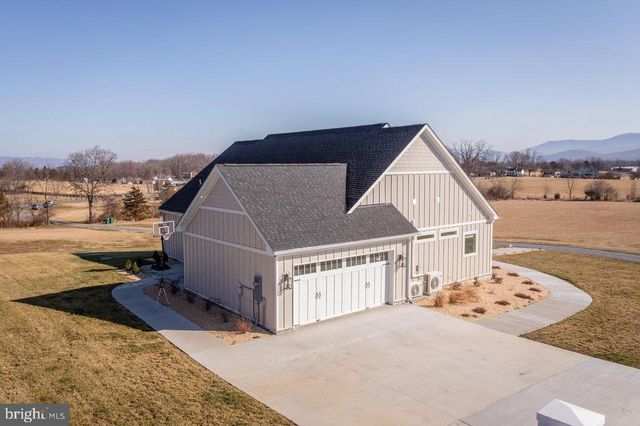 215 FORREST DR, Luray, VA 22835