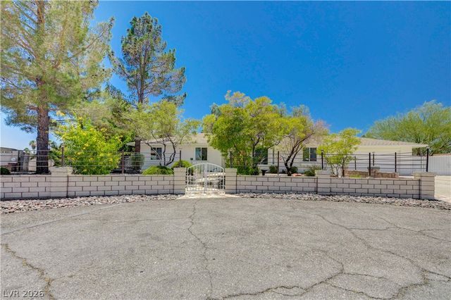 7631 Bermuda Road, Las Vegas, NV 89123
