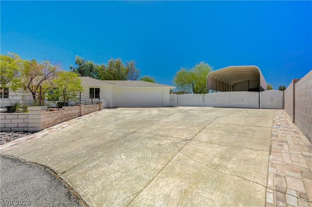 7631 Bermuda Road, Las Vegas, NV 89123
