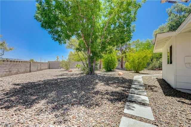 7631 Bermuda Road, Las Vegas, NV 89123