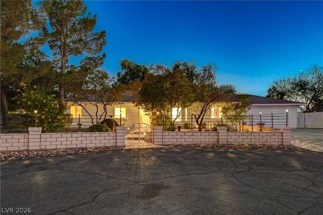 7631 Bermuda Road, Las Vegas, NV 89123
