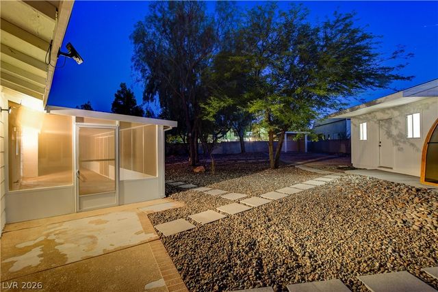 7631 Bermuda Road, Las Vegas, NV 89123