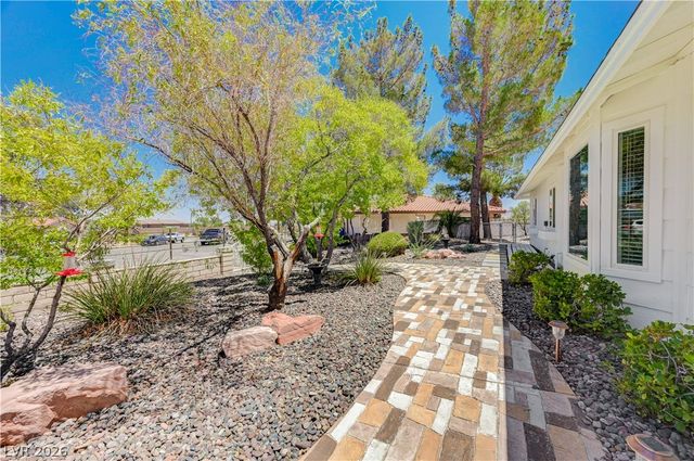 7631 Bermuda Road, Las Vegas, NV 89123