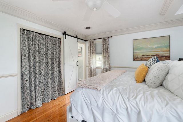 39 OUR LN, Stuarts Draft, VA 24477