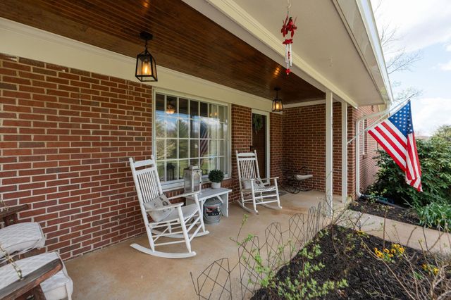 39 OUR LN, Stuarts Draft, VA 24477