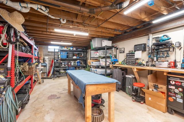 39 OUR LN, Stuarts Draft, VA 24477