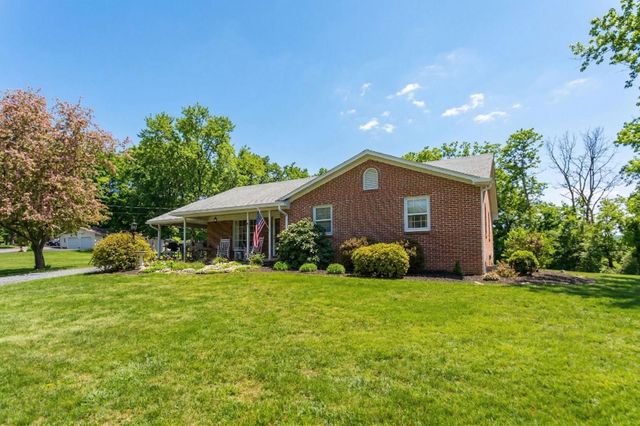 39 OUR LN, Stuarts Draft, VA 24477