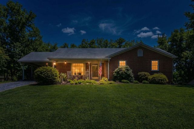 39 OUR LN, Stuarts Draft, VA 24477