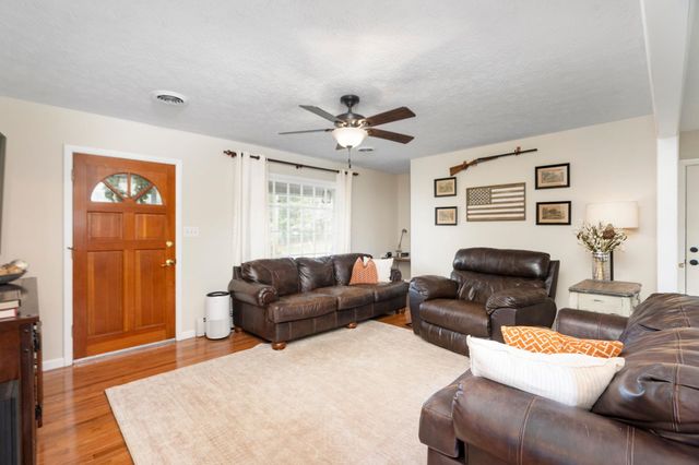 39 OUR LN, Stuarts Draft, VA 24477