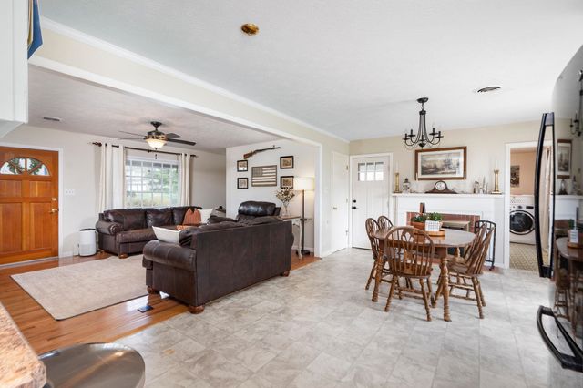 39 OUR LN, Stuarts Draft, VA 24477