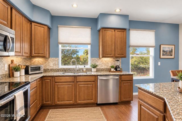 2431 E Autumn Flower Drive, Tucson, AZ 85718