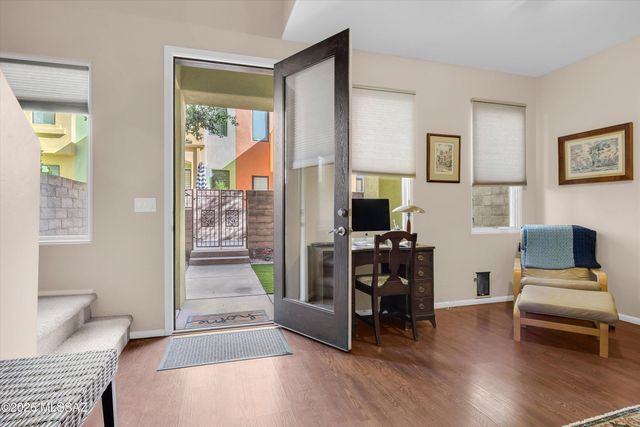2431 E Autumn Flower Drive, Tucson, AZ 85718