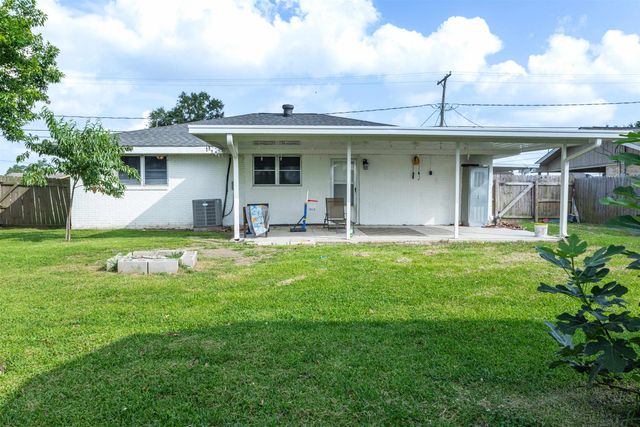 611 Highland Dr, Houma, LA 70364