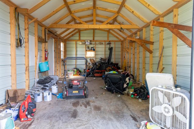 611 Highland Dr, Houma, LA 70364