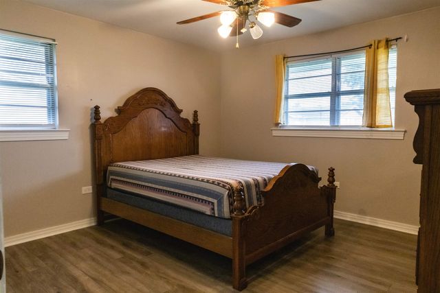 611 Highland Dr, Houma, LA 70364