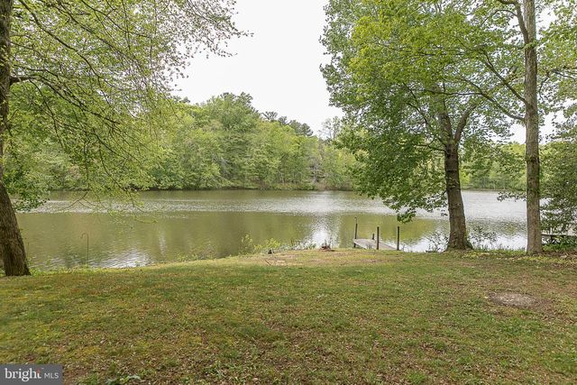 119 LAKEVIEW DR, Woodstown, NJ 08098