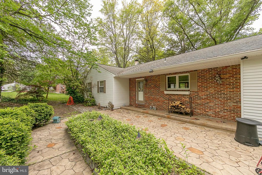 119 LAKEVIEW DR, Woodstown, NJ 08098