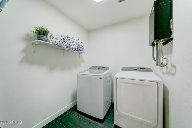 8537 E CLARENDON Avenue, Scottsdale, AZ 85251