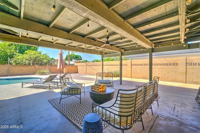 8537 E CLARENDON Avenue, Scottsdale, AZ 85251