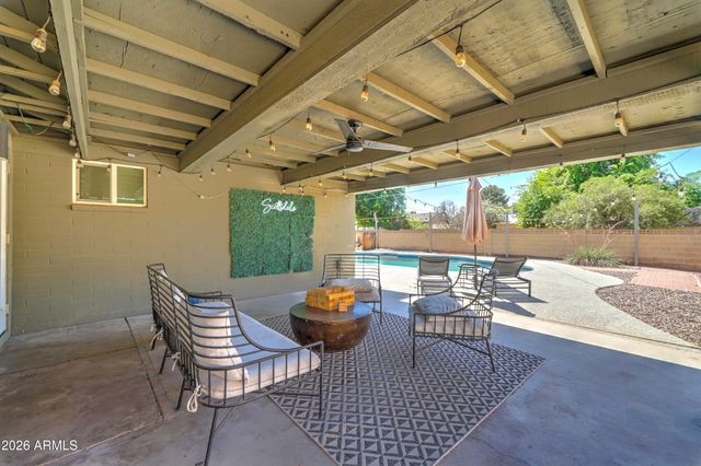 8537 E CLARENDON Avenue, Scottsdale, AZ 85251