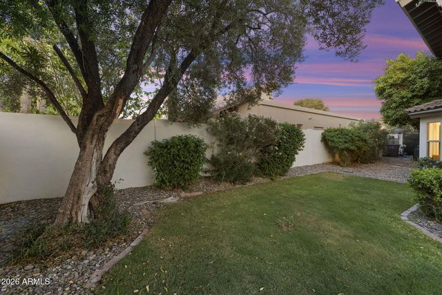 8672 E THOROUGHBRED Trail, Scottsdale, AZ 85258