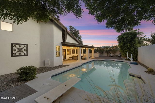 8672 E THOROUGHBRED Trail, Scottsdale, AZ 85258
