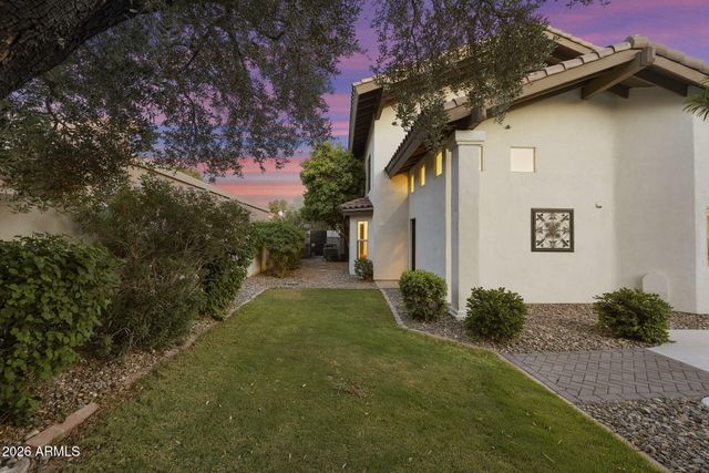 8672 E THOROUGHBRED Trail, Scottsdale, AZ 85258
